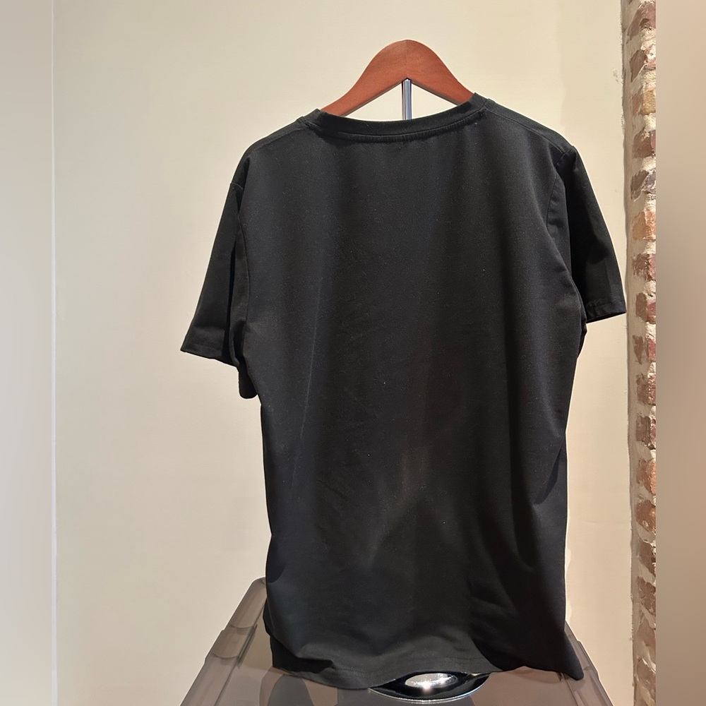 T shirt - Picture 2 of 4